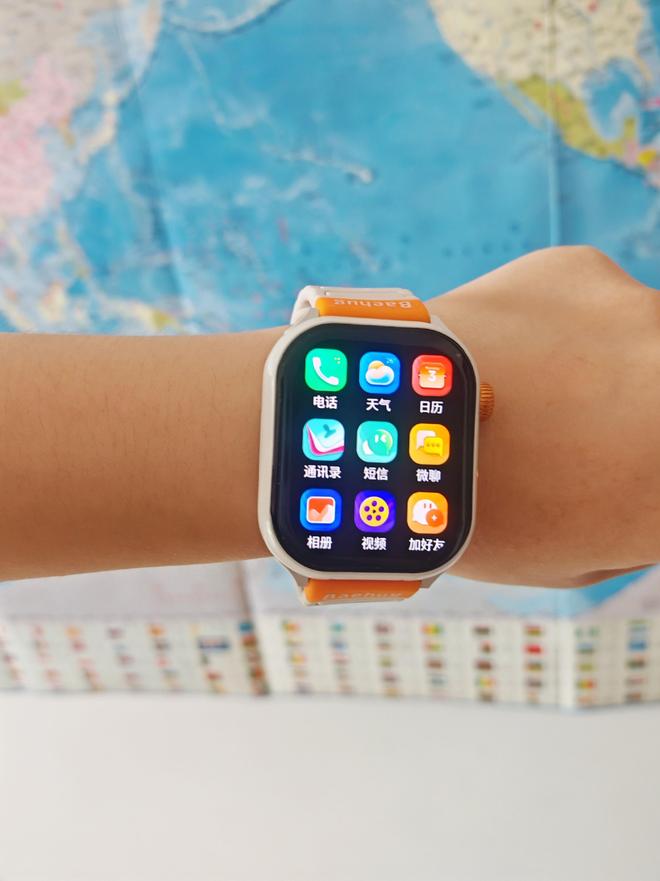 ehug宝护光X8青少年电话手表之体验开元棋牌app可换电操作续航不断Ba(图2)