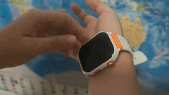 ehug宝护光X8青少年电话手表之体验开元棋牌app可换电操作续航不断Ba(图3)